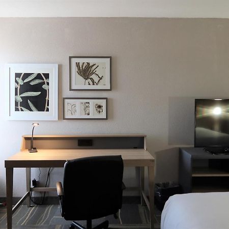Greentree Inn & Suites Phoenix Sky Harbor Bagian luar foto