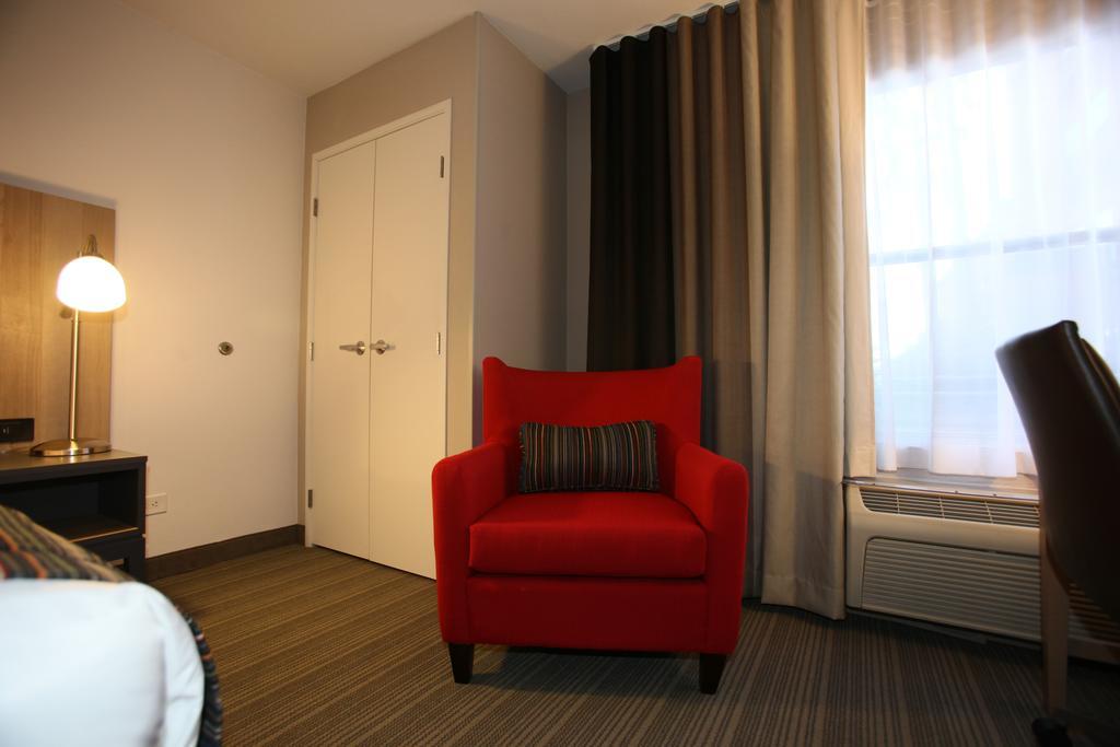 Greentree Inn & Suites Phoenix Sky Harbor Ruang foto