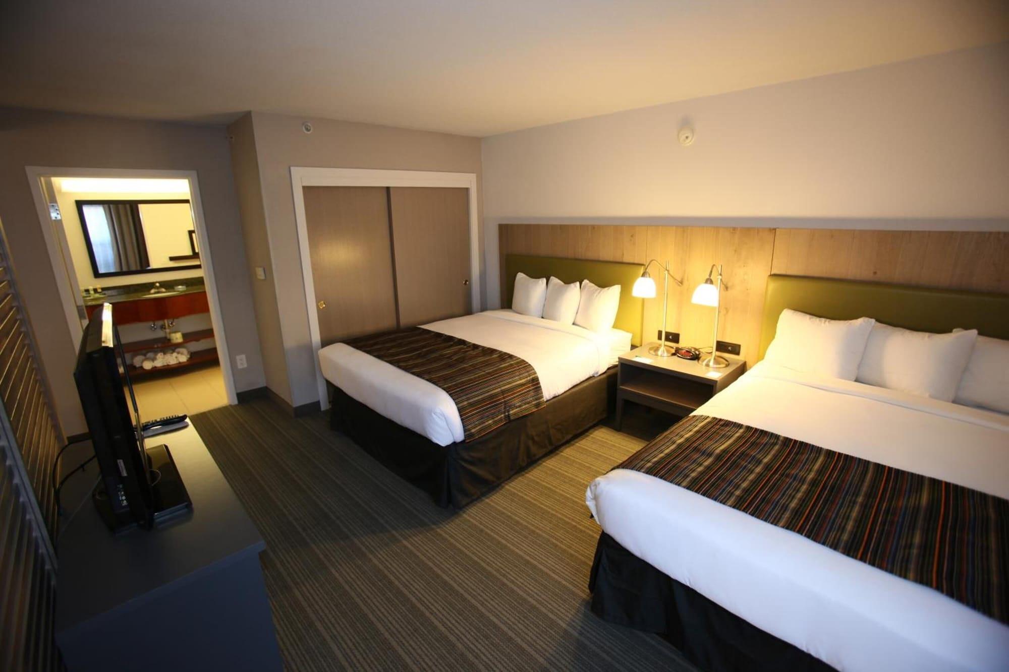 Greentree Inn & Suites Phoenix Sky Harbor Bagian luar foto