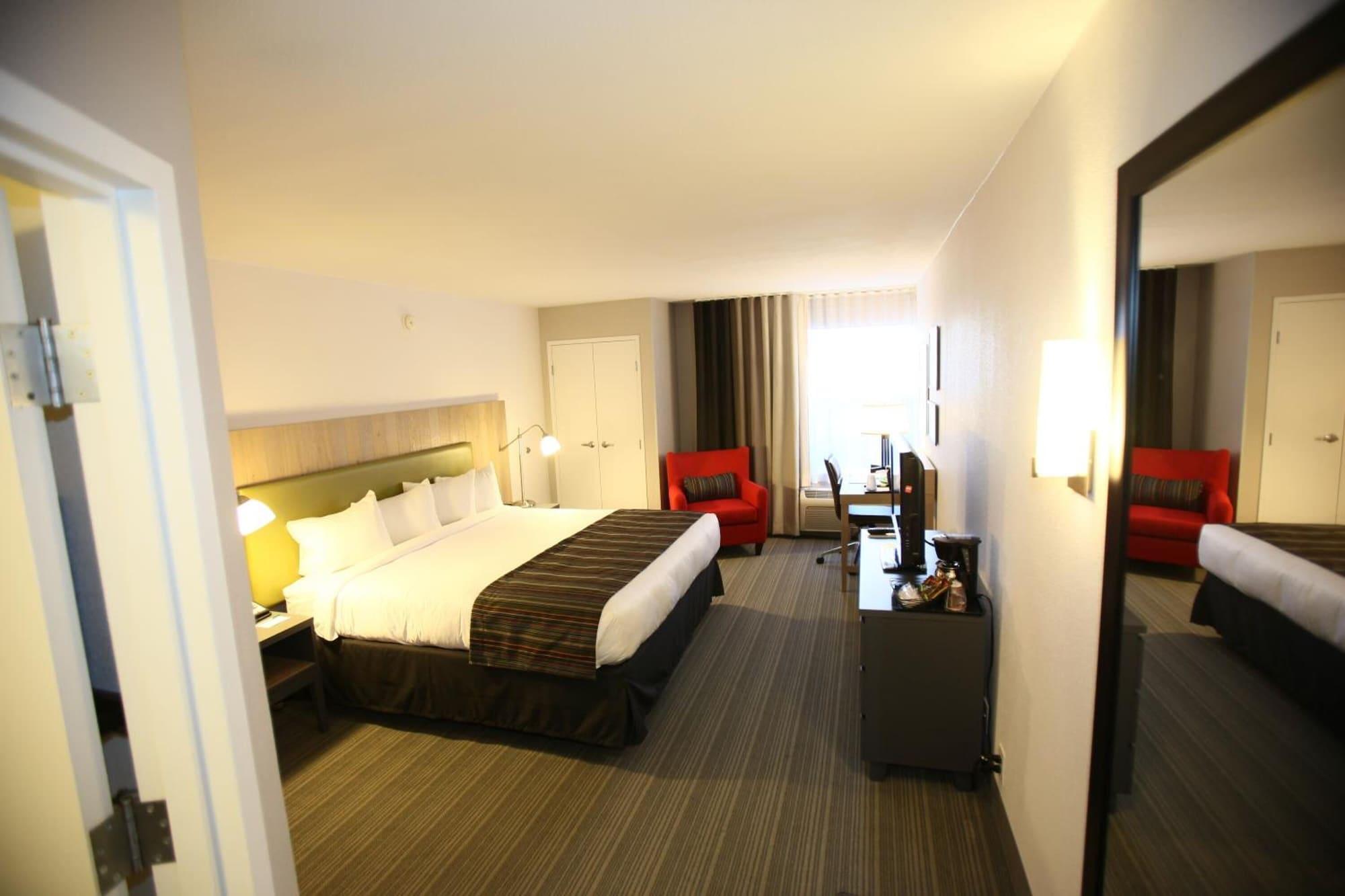 Greentree Inn & Suites Phoenix Sky Harbor Bagian luar foto