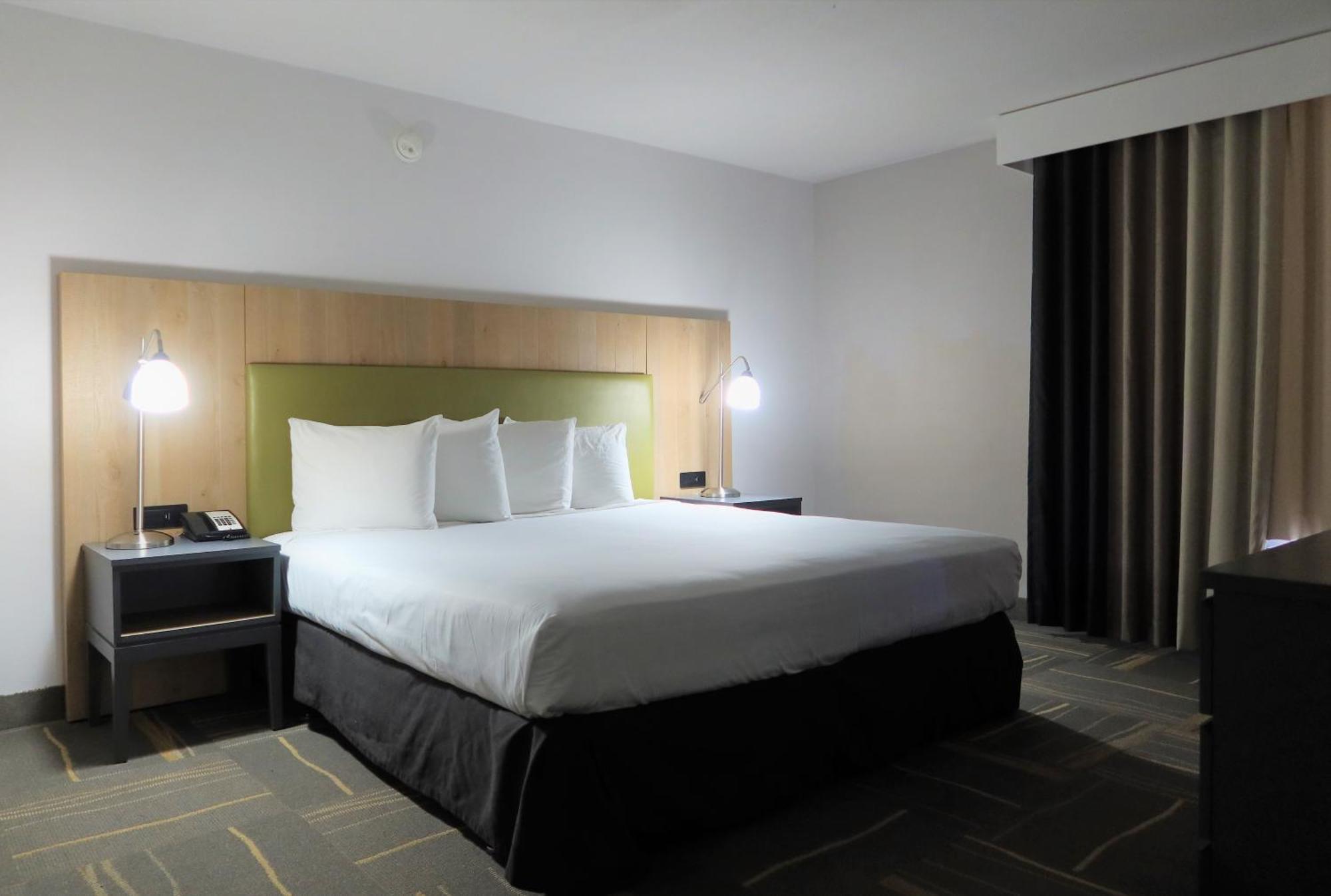 Greentree Inn & Suites Phoenix Sky Harbor Bagian luar foto