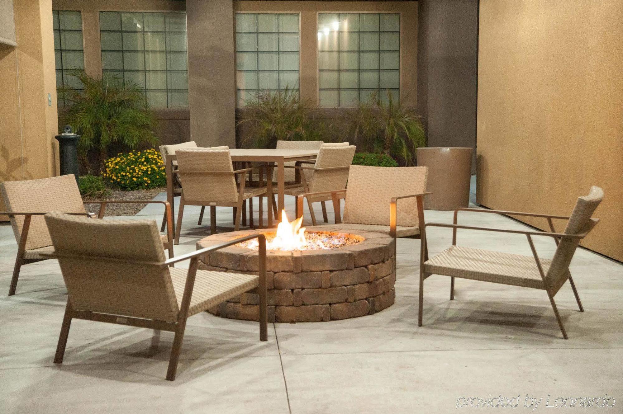 Greentree Inn & Suites Phoenix Sky Harbor Bagian luar foto
