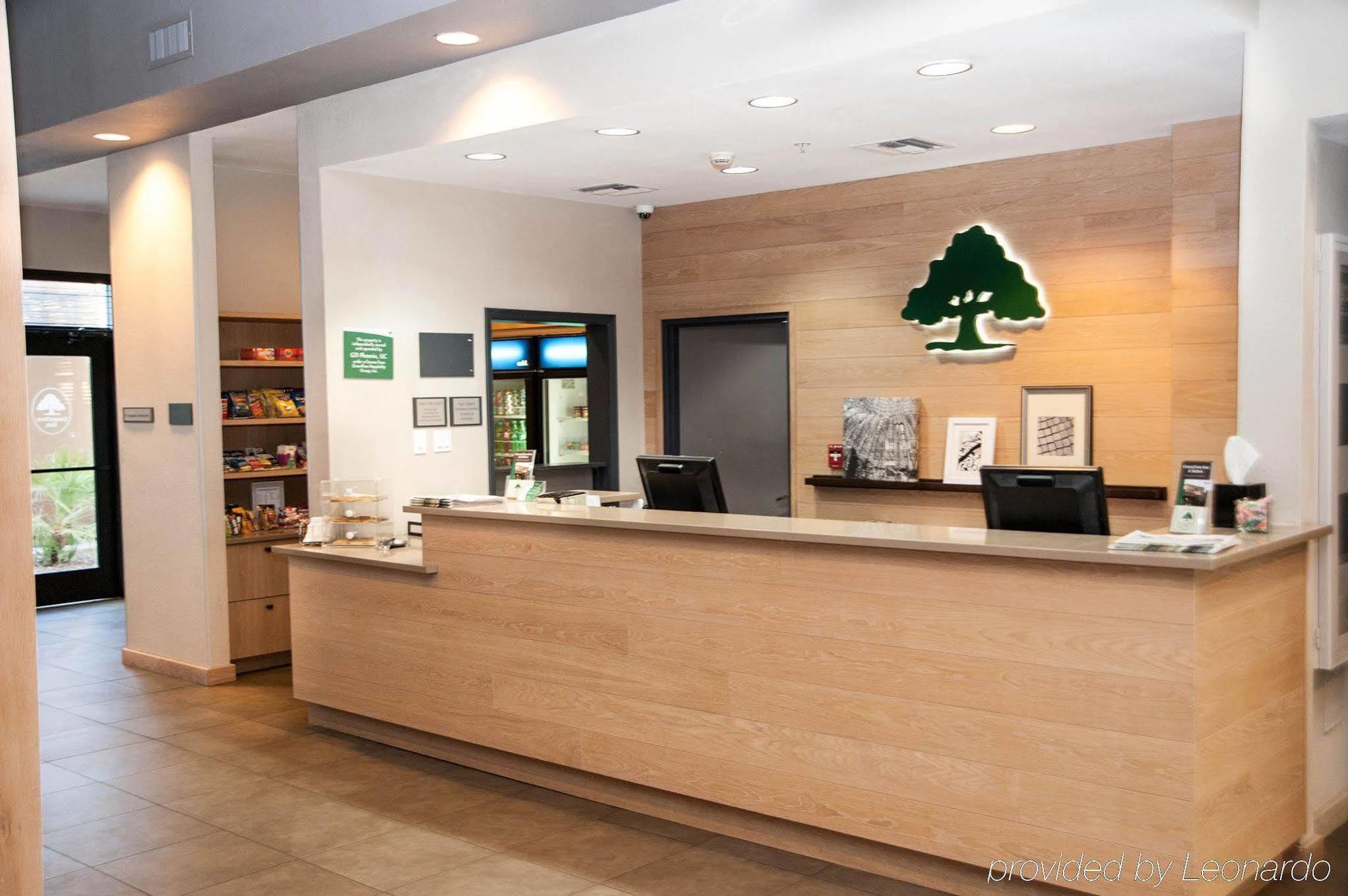 Greentree Inn & Suites Phoenix Sky Harbor Bagian luar foto