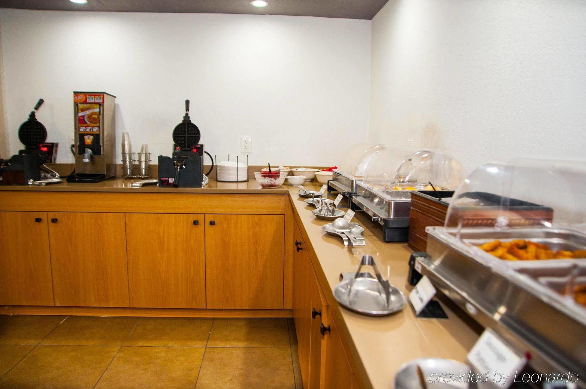 Greentree Inn & Suites Phoenix Sky Harbor Bagian luar foto